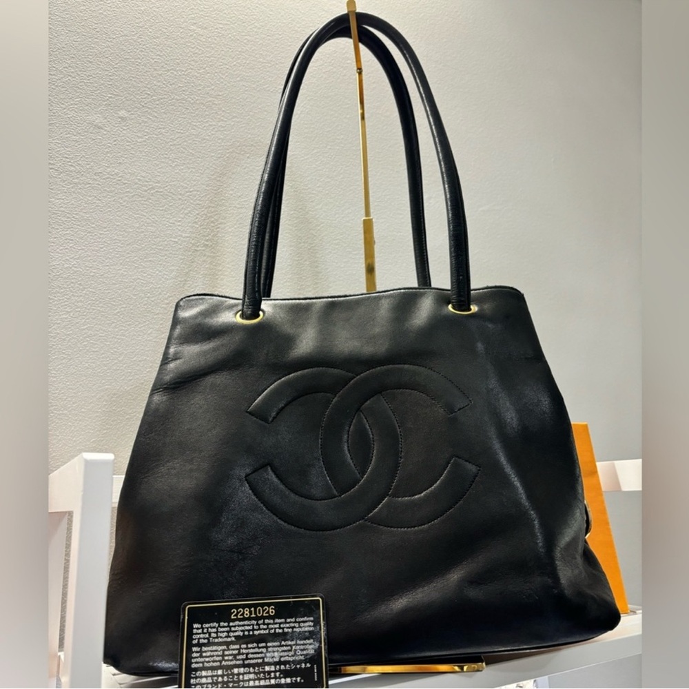 Chanel ✨Black ✨lambskin 💎Leather Tote Bag - Picture 8 of 8